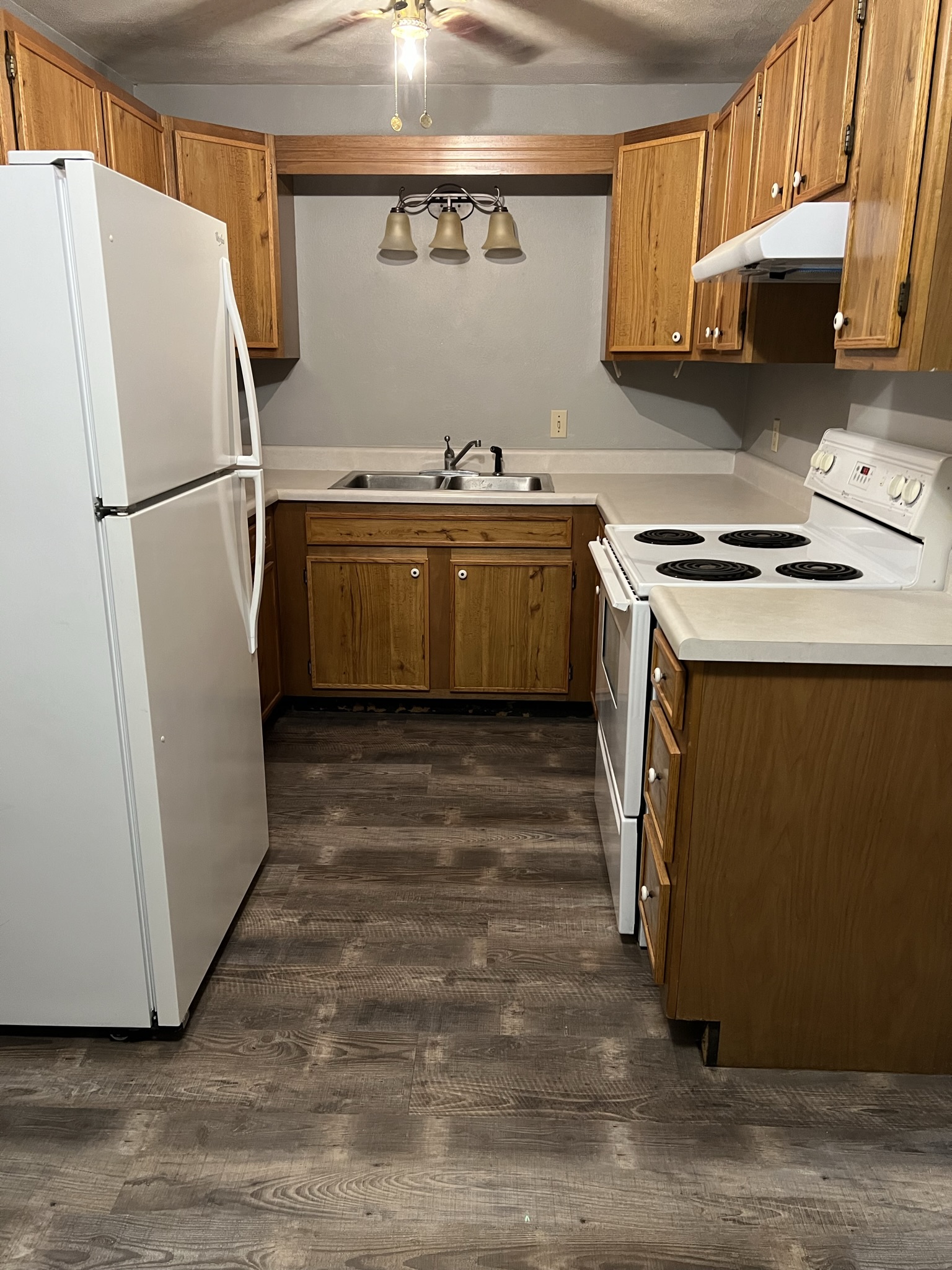 1202 North Railroad St. Unit 6